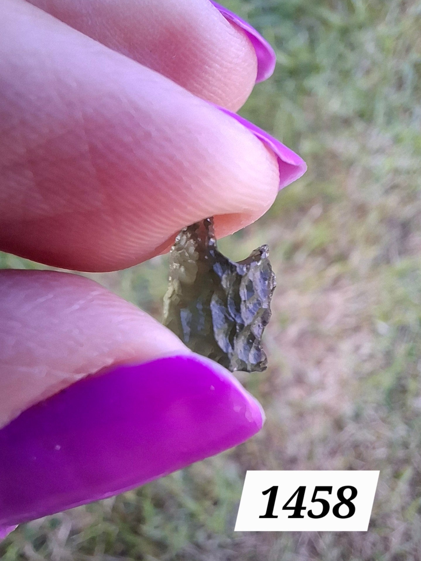 Moldavite small Piece, 0.40g, Tektite (Ref: 1458)