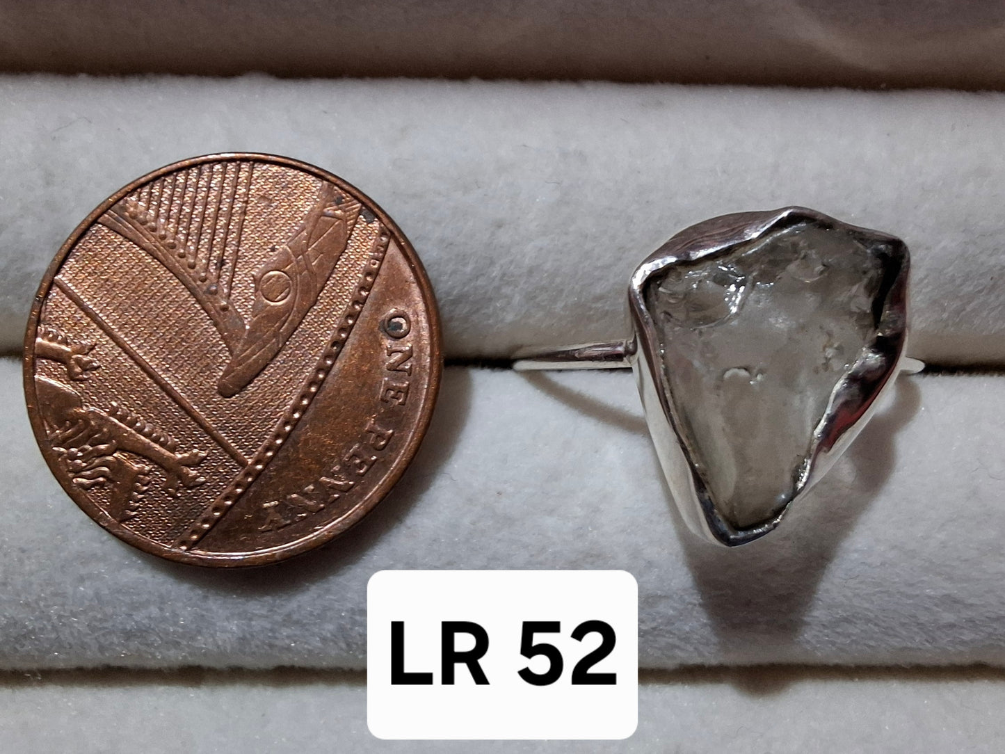 Libyan Desert Glass Ring, size U, 925 Silver, Tektite (Ref: LR52)