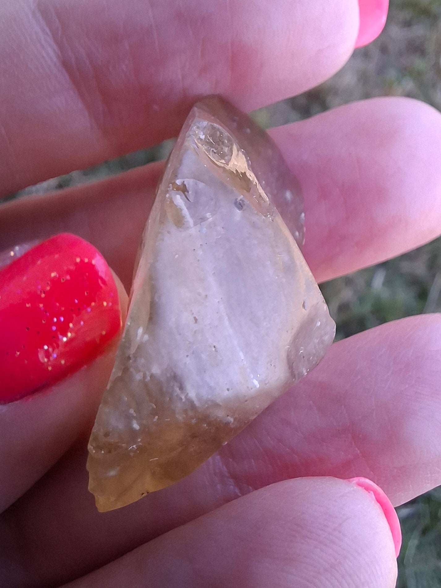 Libyan Desert Glass (darker) Piece, 12.00g, Tektite (Ref: L1377)