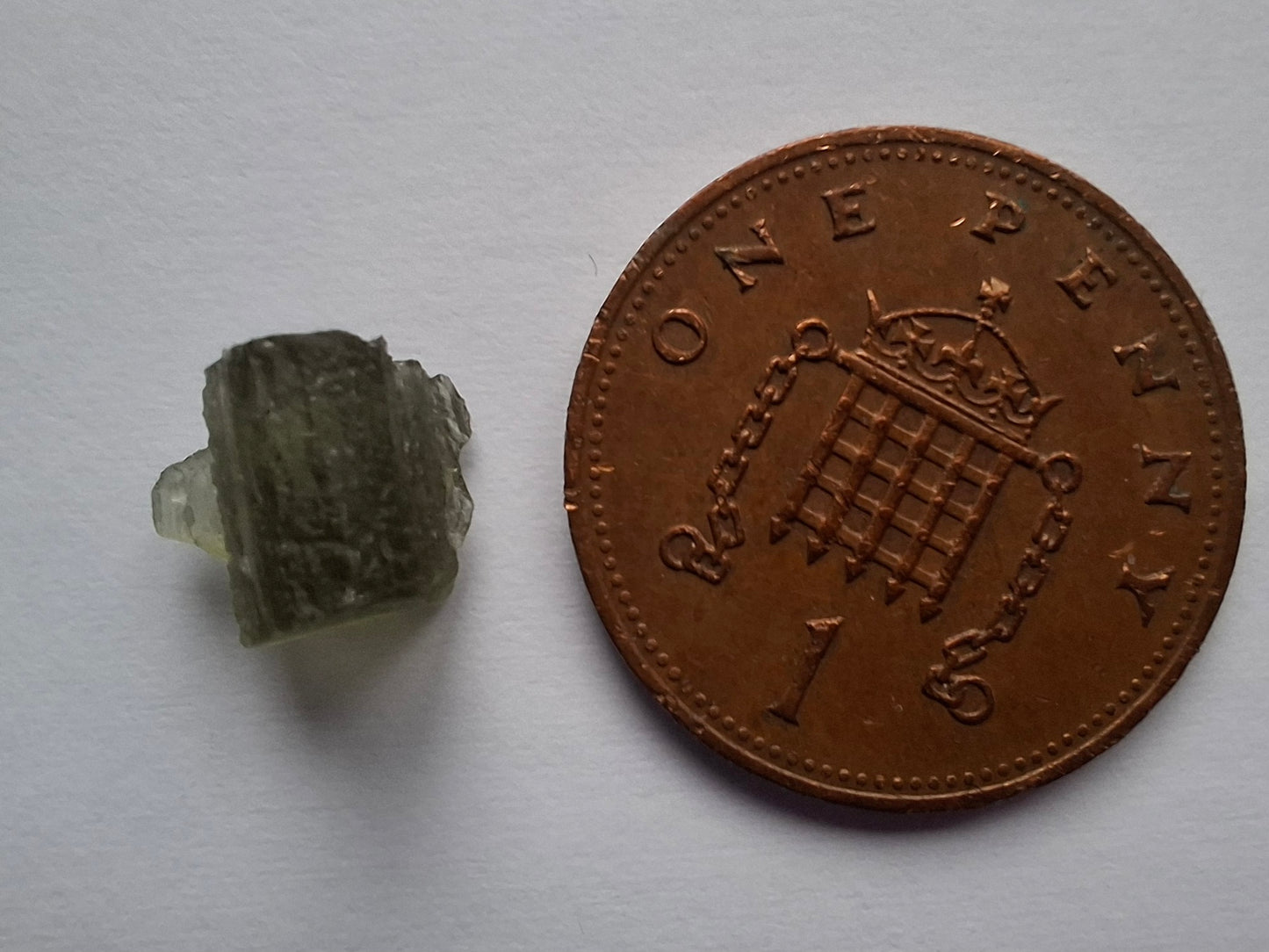 Moldavite Piece, 0.53g, Tektite (Ref: 1446)