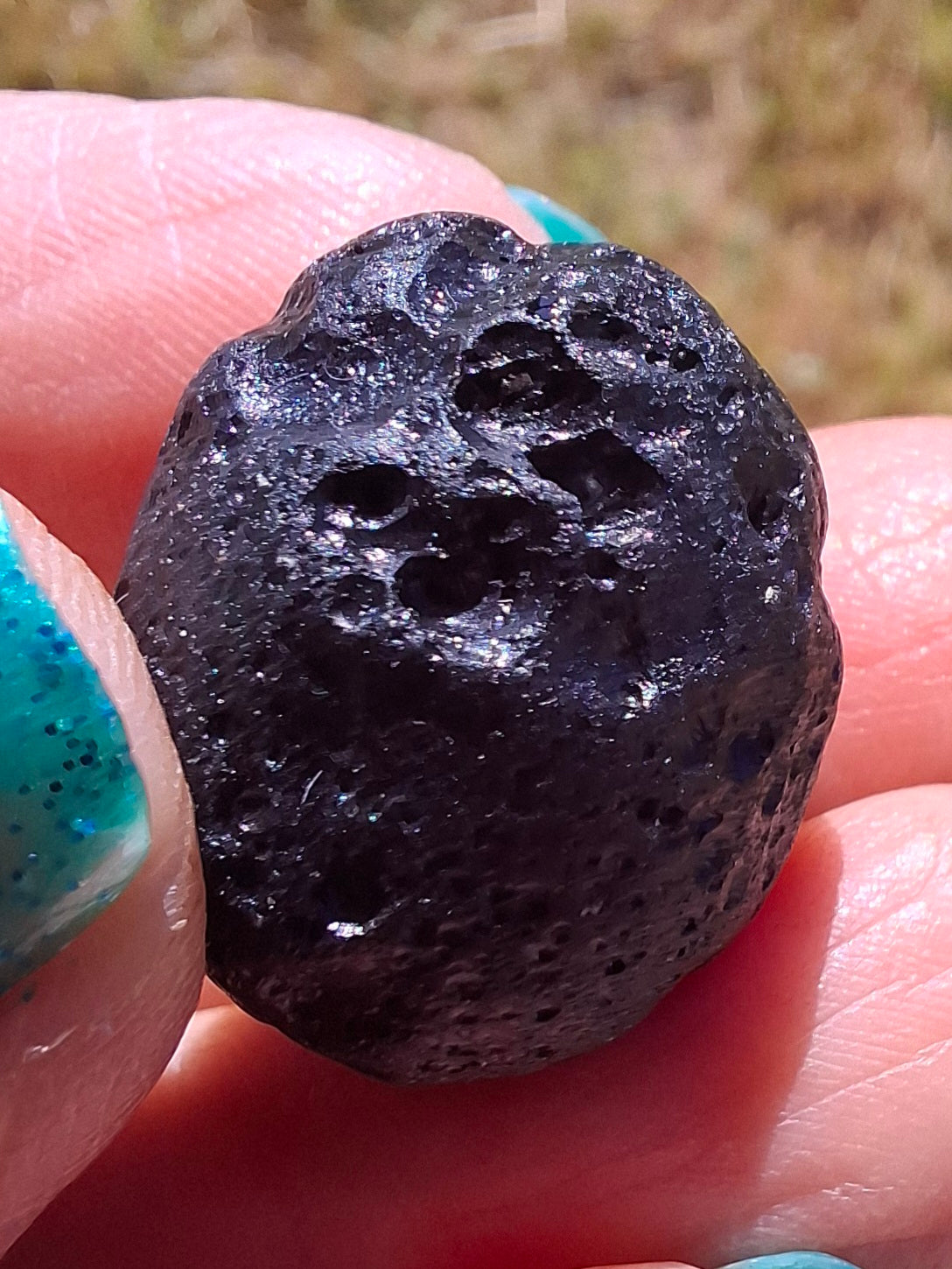 Philippinite (Rizalite), 9.75g, Tektite
