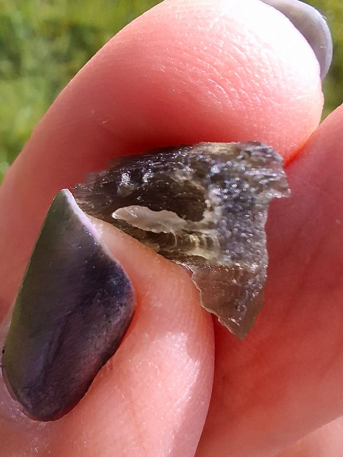 Moldavite Piece, 0.85g, Tektite (Ref: 1396)