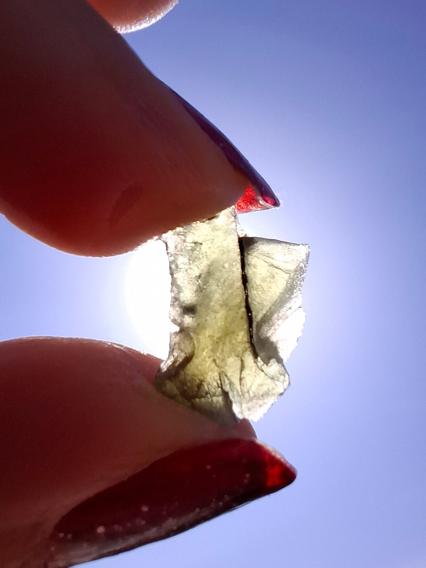 Moldavite Piece, 0.75g, Tektite (Ref: 1483)
