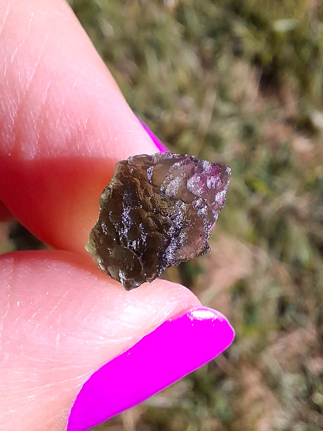 Moldavite Piece, 0.82g, Tektite (Ref: 1456)