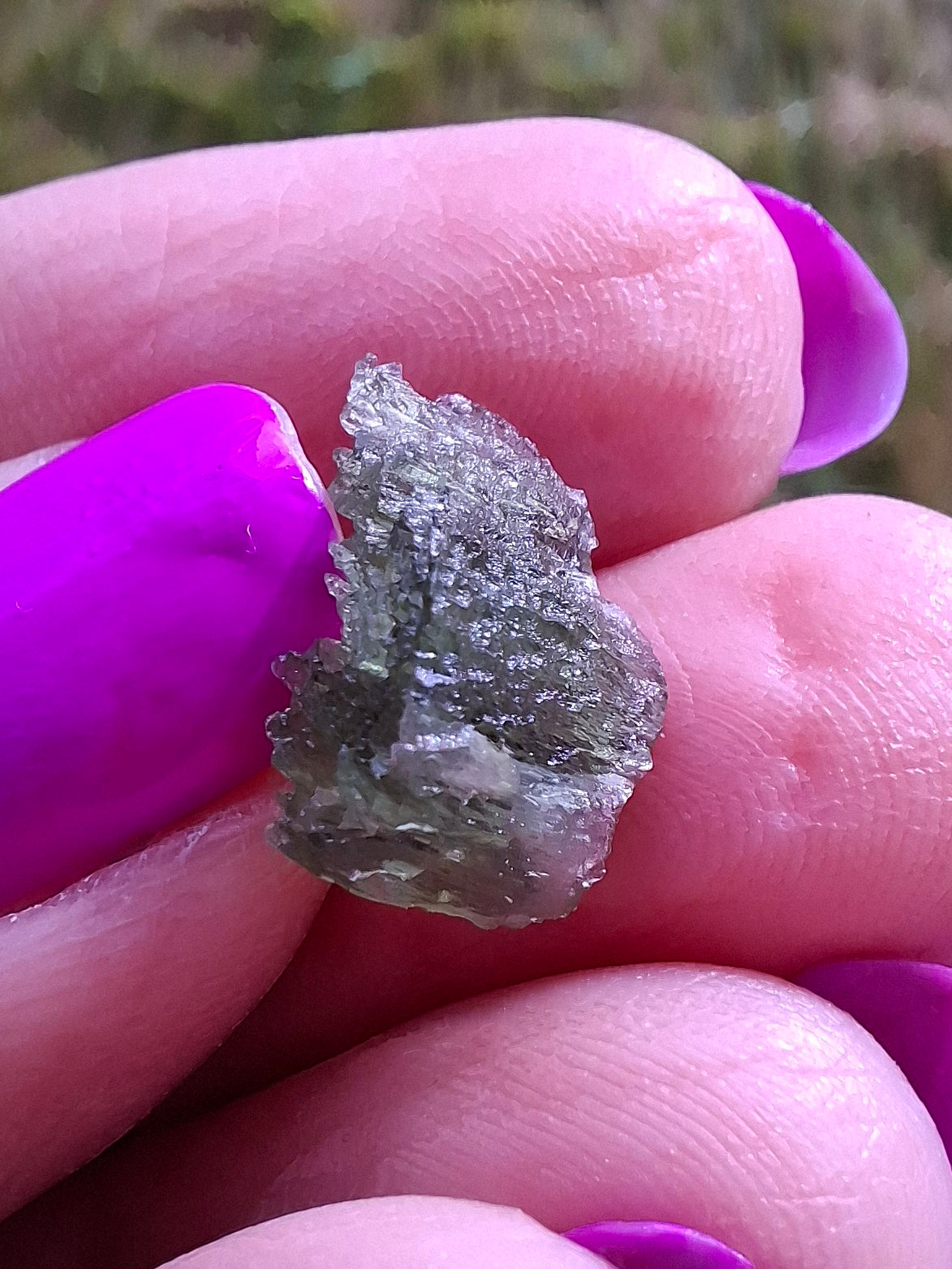 Moldavite Piece, 0.72g, Tektite (Ref: 1438)