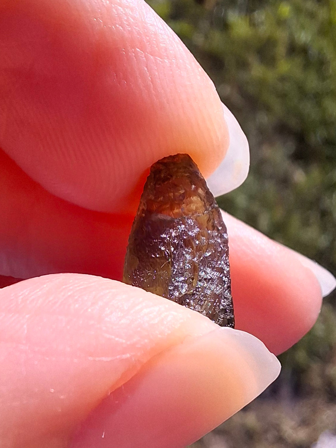 Moldavite Piece, 0.59g, Tektite (Ref: 1413)