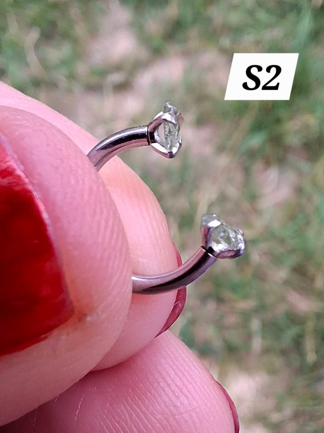 Moldavite (raw) HORSESHOE SEPTUM RING, 16G, Surgical steel, Tektite (Ref: S2)