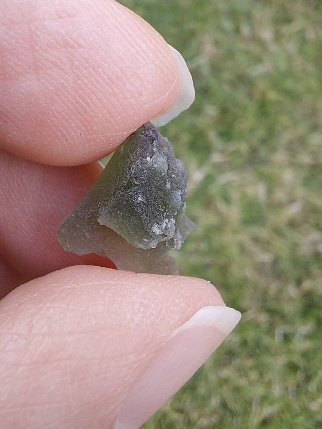 Moldavite Piece, 0.69g, Tektite (Ref: E60)
