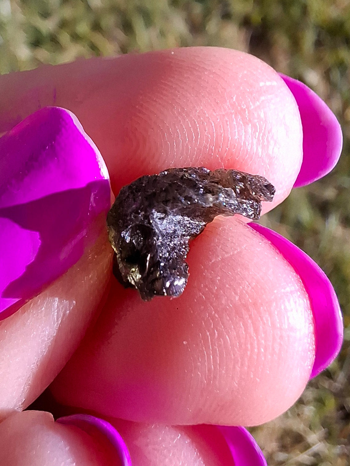 Moldavite Piece, 0.62g, Tektite (Ref: 1455)