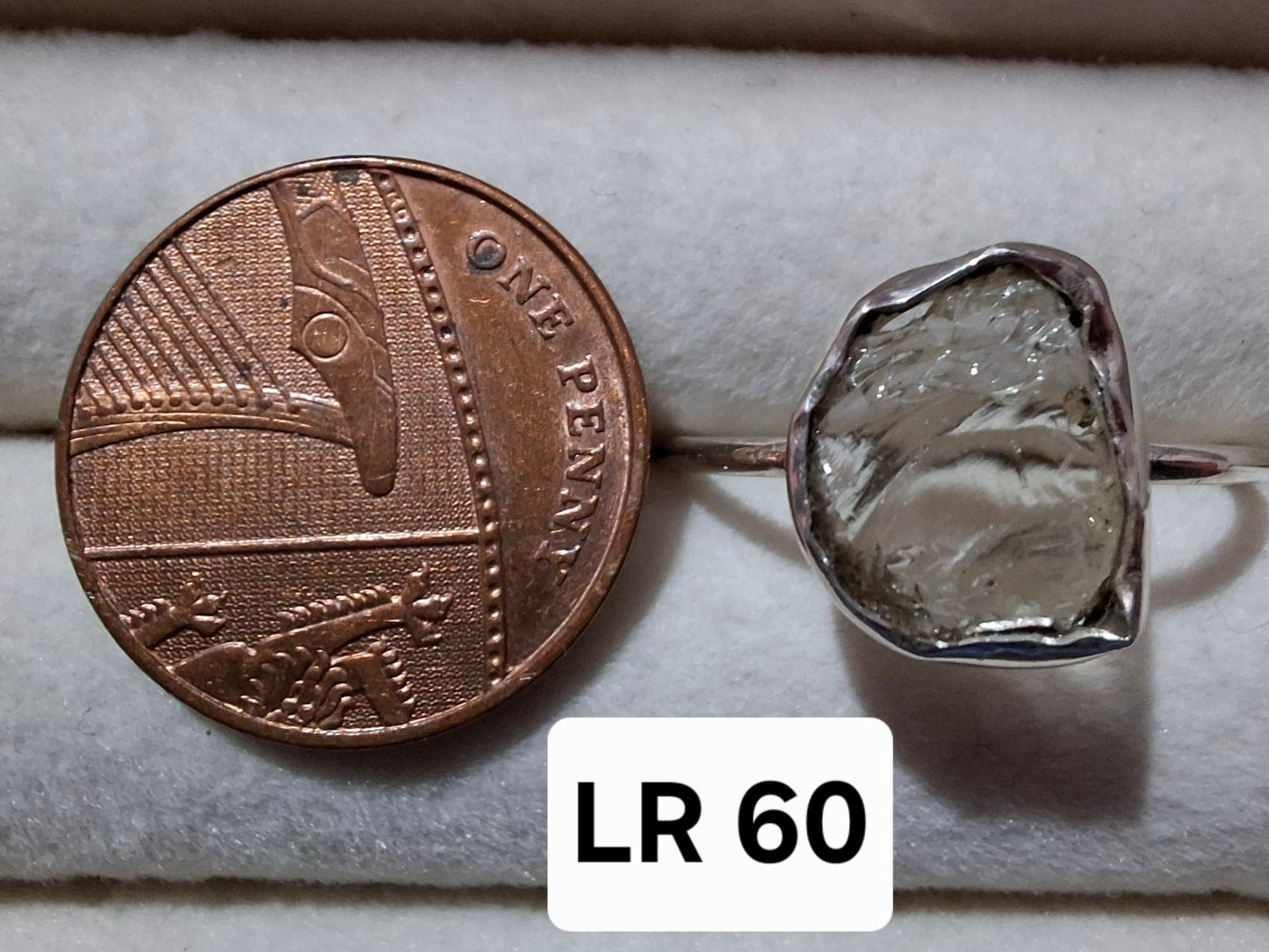 Libyan Desert Glass Ring, size large V, 925 Silver, Tektite (Ref: LR60)