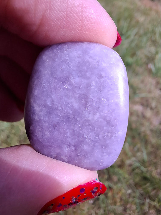 Lepidolite, Tumble Stone, Crystal (Ref: T123)