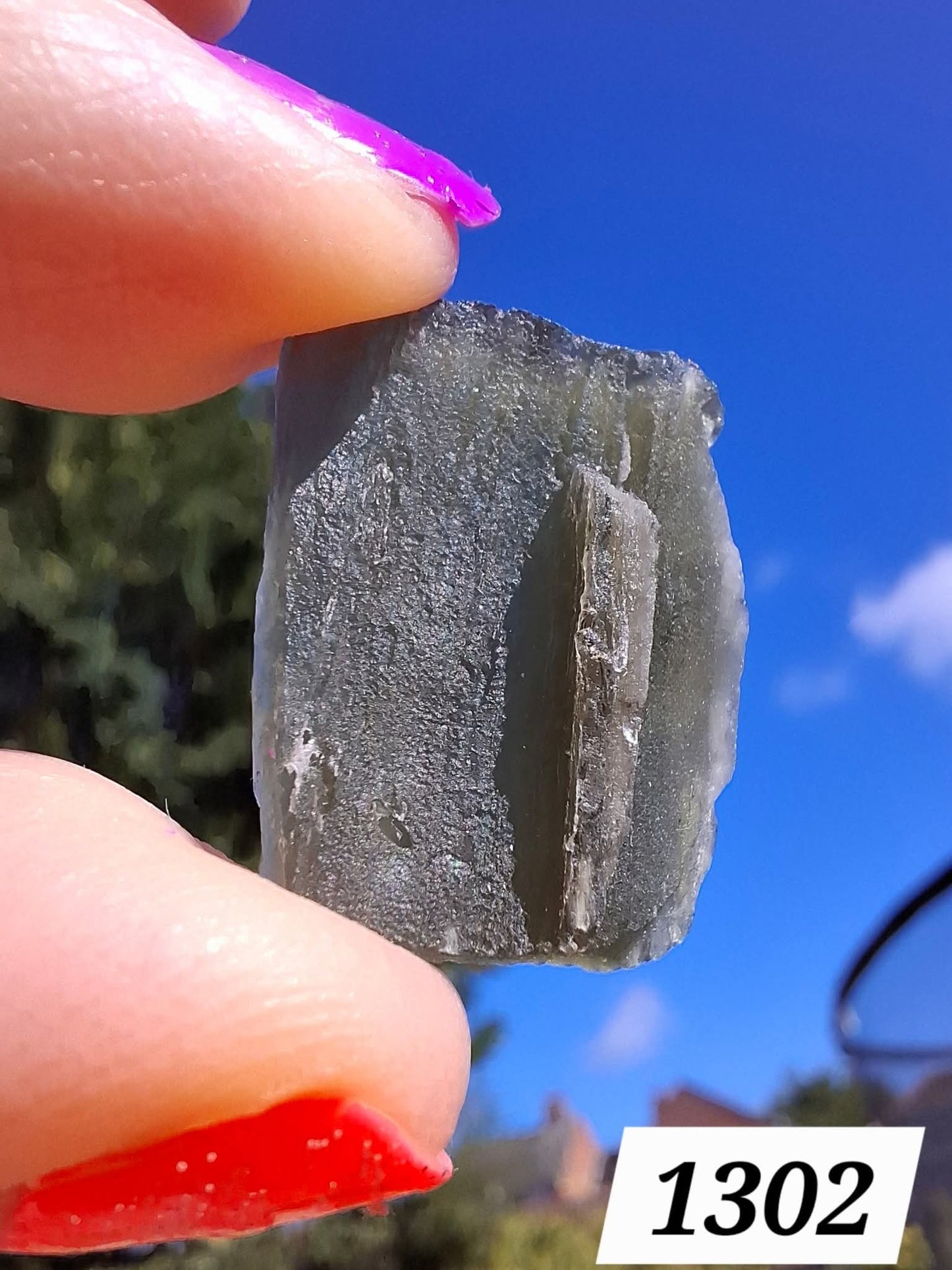 Moldavite Piece, 2.54g, Tektite (Ref: 1302)