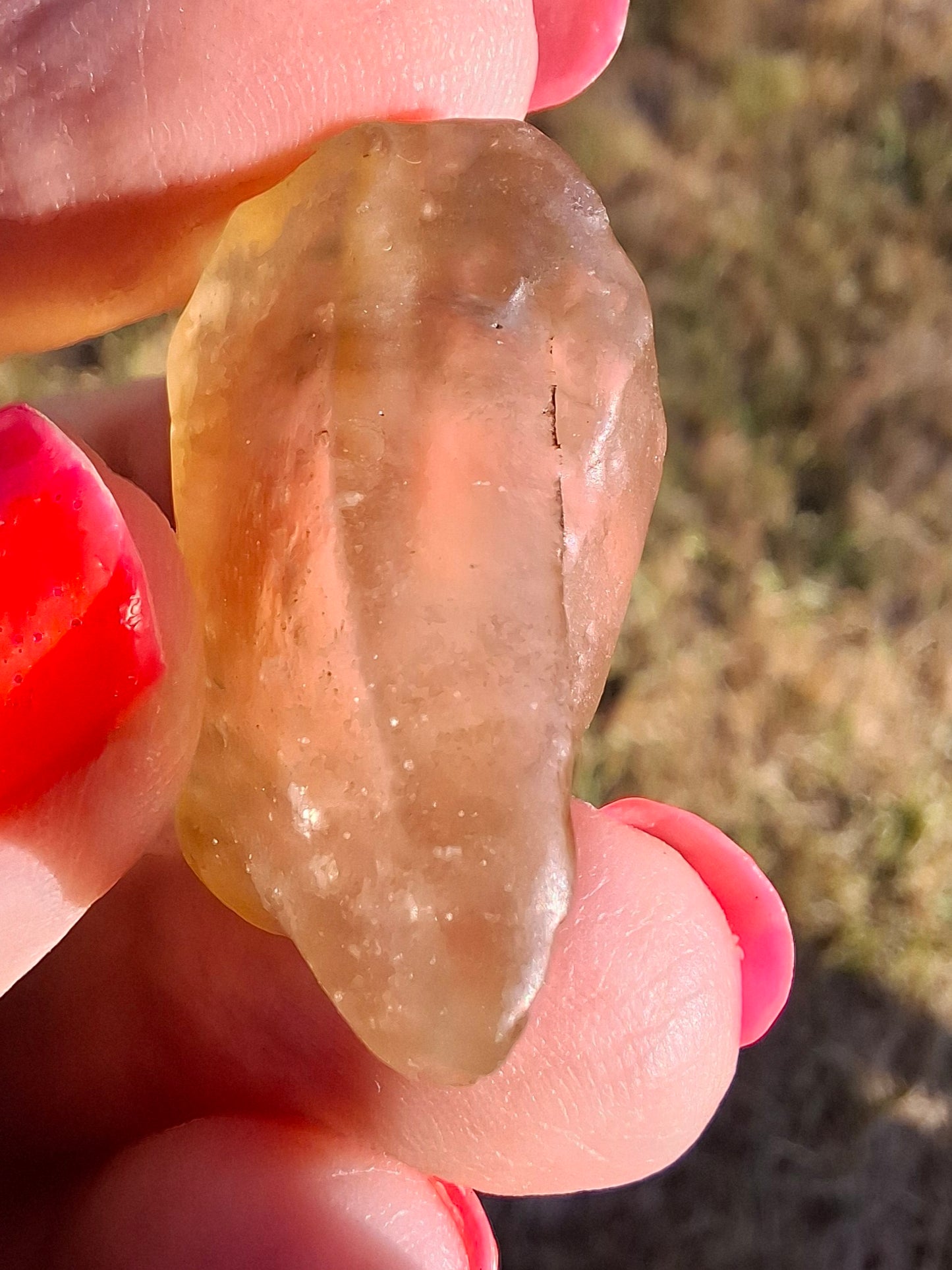Libyan Desert Glass (darker) Piece, 7.73g, Tektite (Ref: L1374)