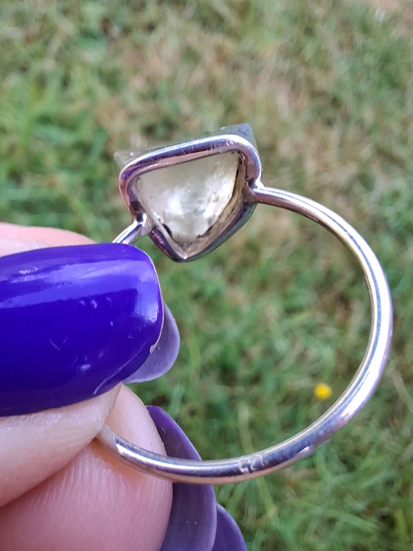 Libyan Desert Glass Ring, size large V, 925 Silver, Tektite (Ref: LR58)