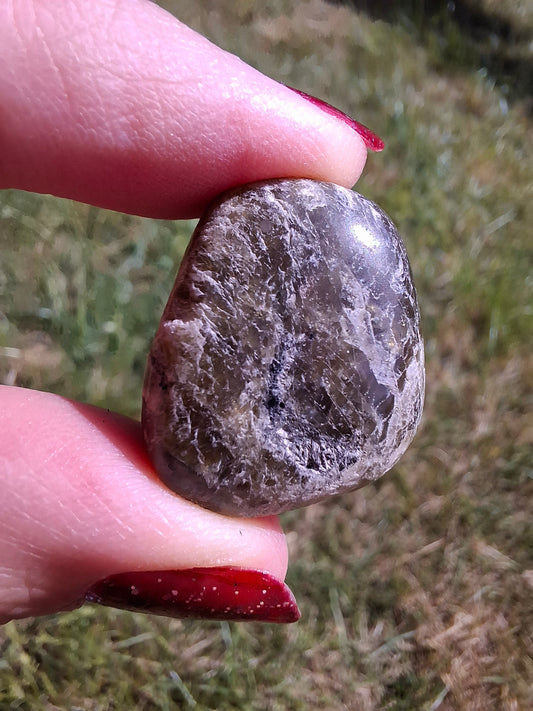 Labradorite, Tumble Stone, Crystal (Ref: T210)