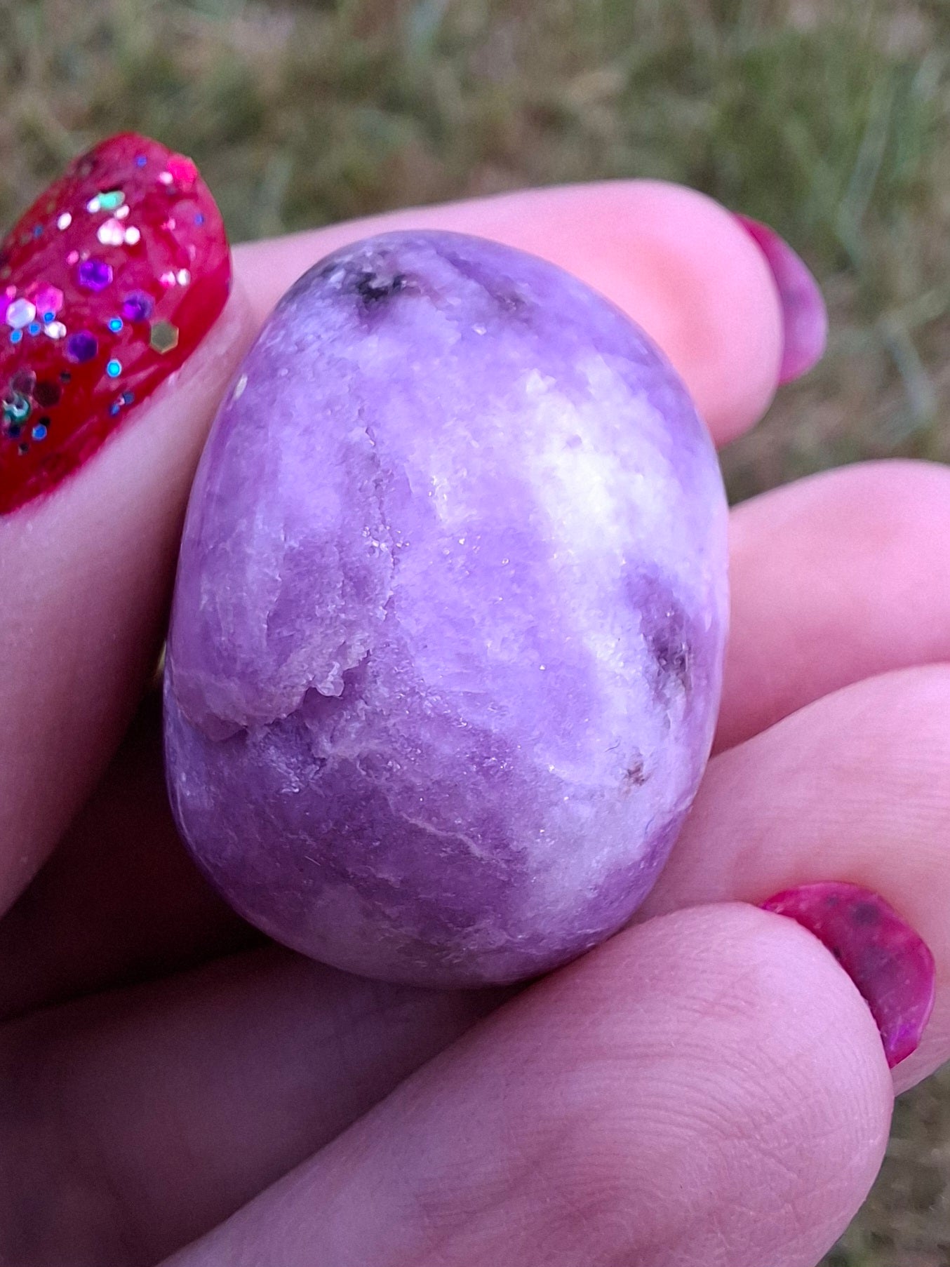 Lepidolite, Tumble Stone, Crystal (Ref: T115)