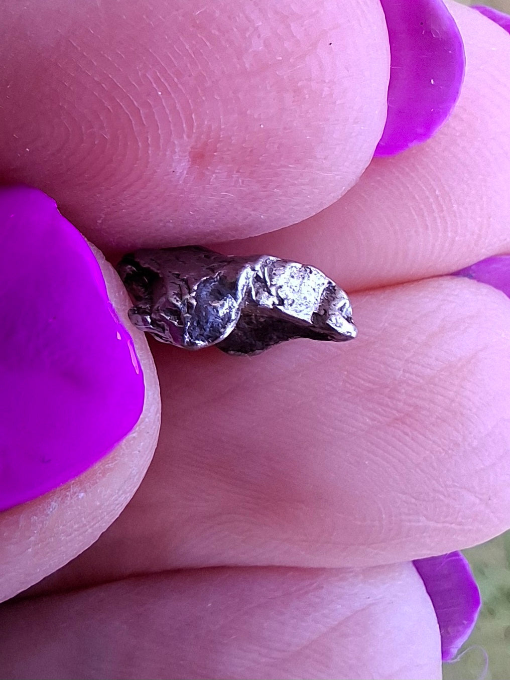 Campo del Cielo, 0.91g, Nickel Iron Meteorite (Ref: C1)