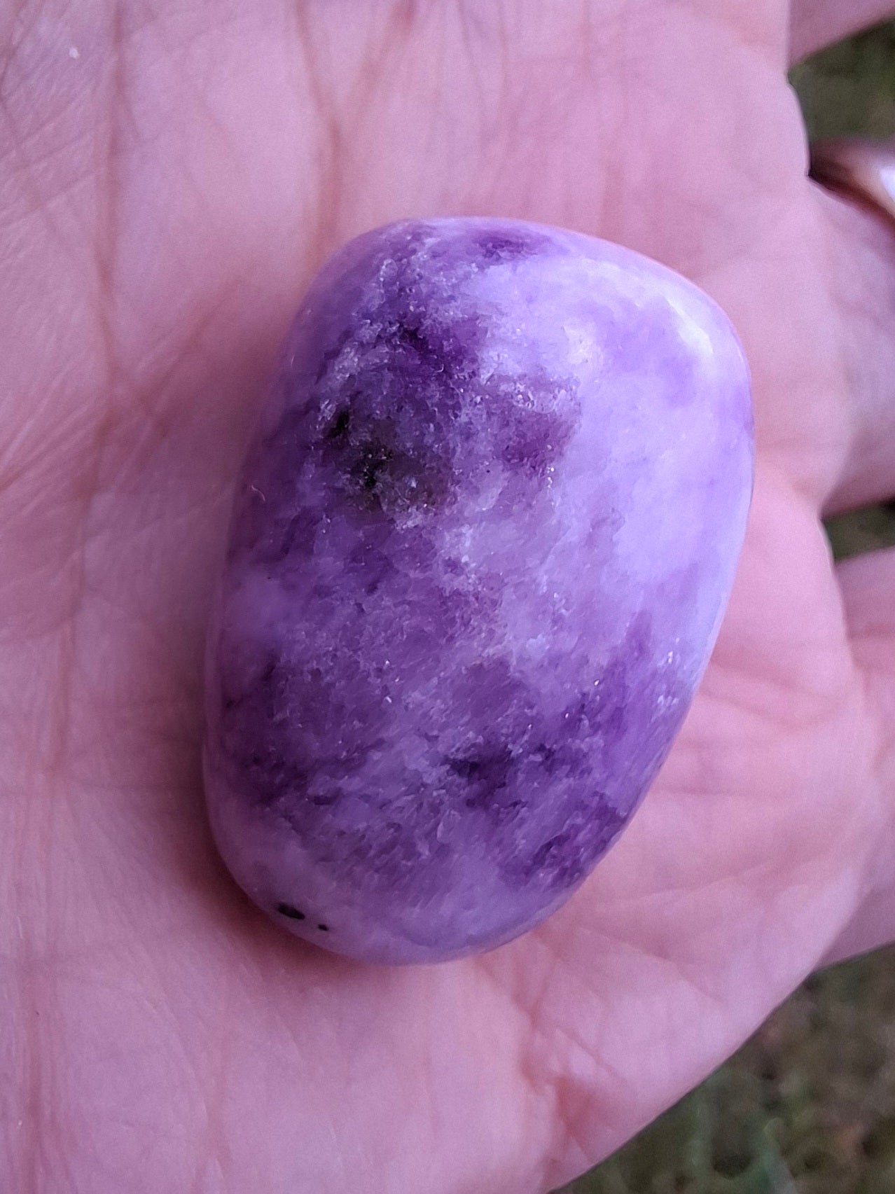 Lepidolite, Tumble Stone, Crystal (Ref: T113)