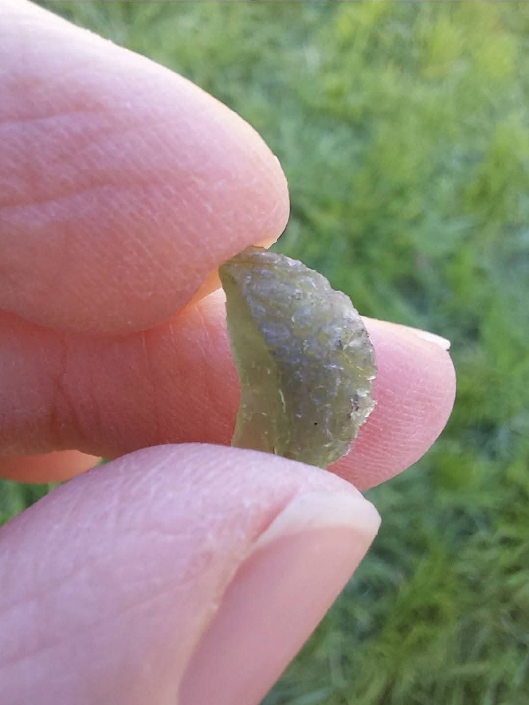 Moldavite Piece, 0.62g, Tektite (Ref: 955)