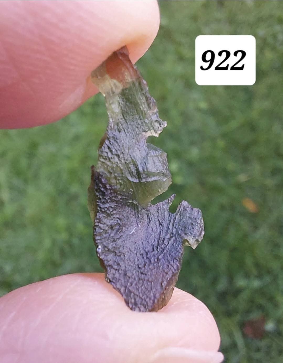 Moldavite Piece, 0.82g, Tektite (Ref: 922)