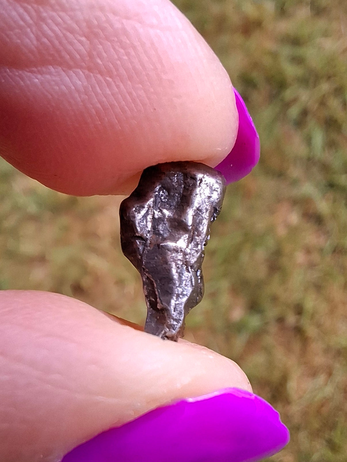 Campo del Cielo, 0.99g, Nickel Iron Meteorite (Ref: C5)