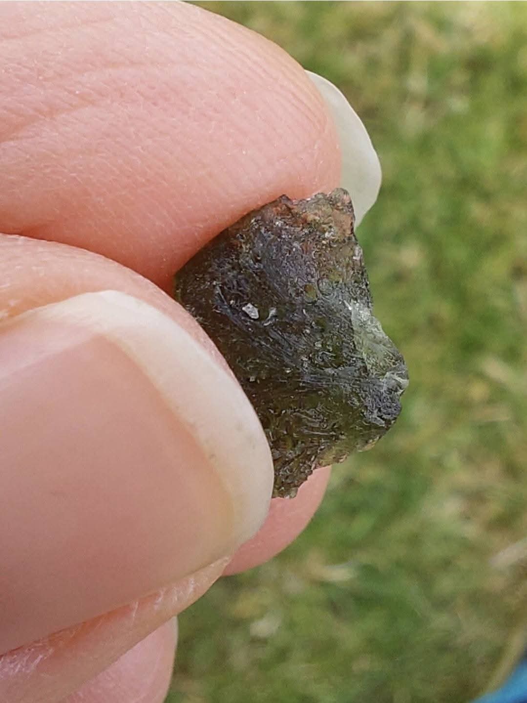 Moldavite Piece, 0.76g, Tektite (Ref: E207)