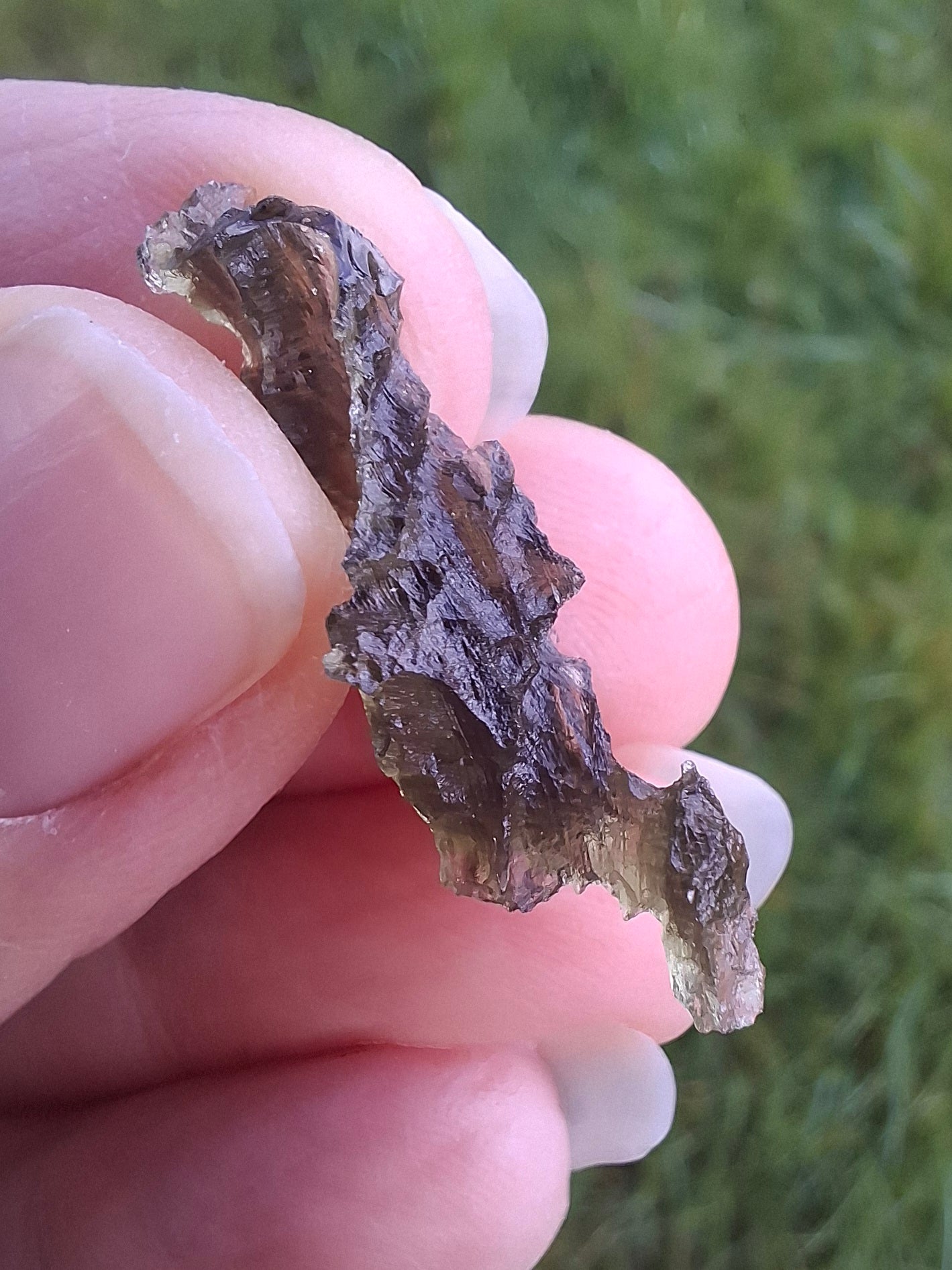 Moldavite Piece, JEZKOVNA BESEDNICE, 1.61g, Tektite (Ref: 1274)