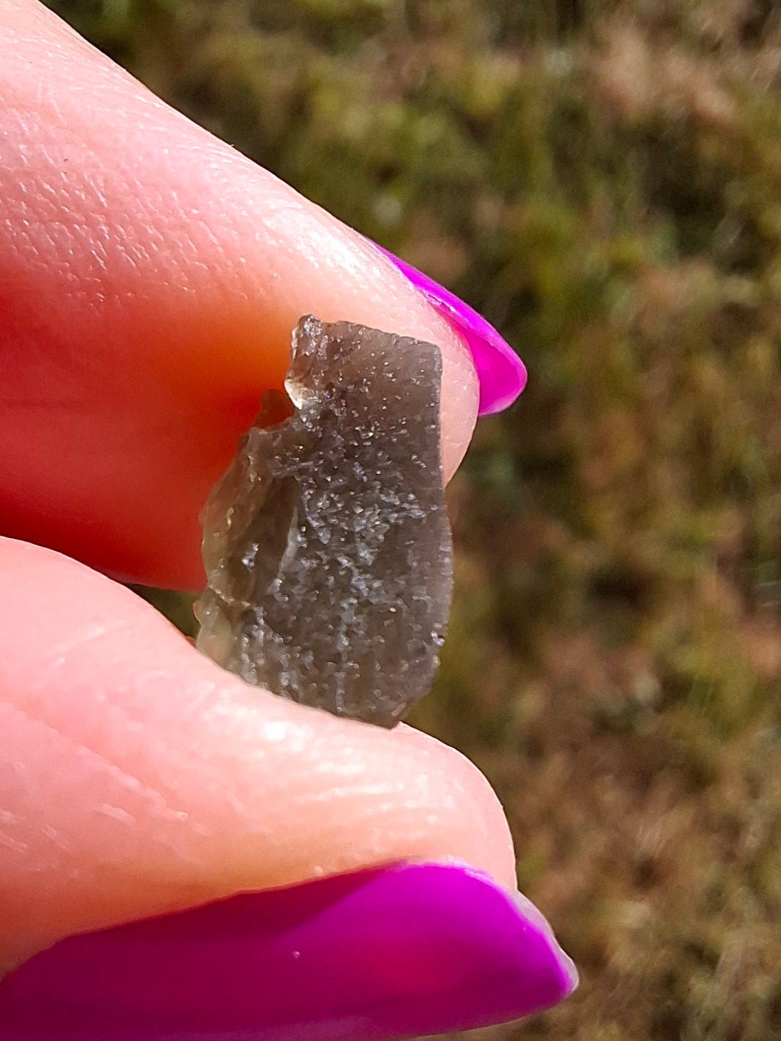 Moldavite Piece, 0.57g, Tektite (Ref: 1439)