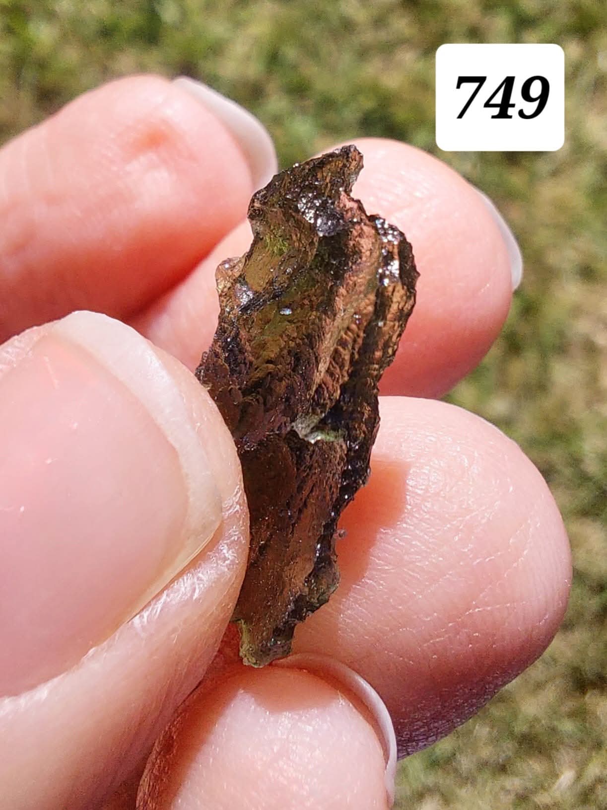 Moldavite Piece, BESEDNICE SKOLA, 1.55g, Tektite (Ref: 749)