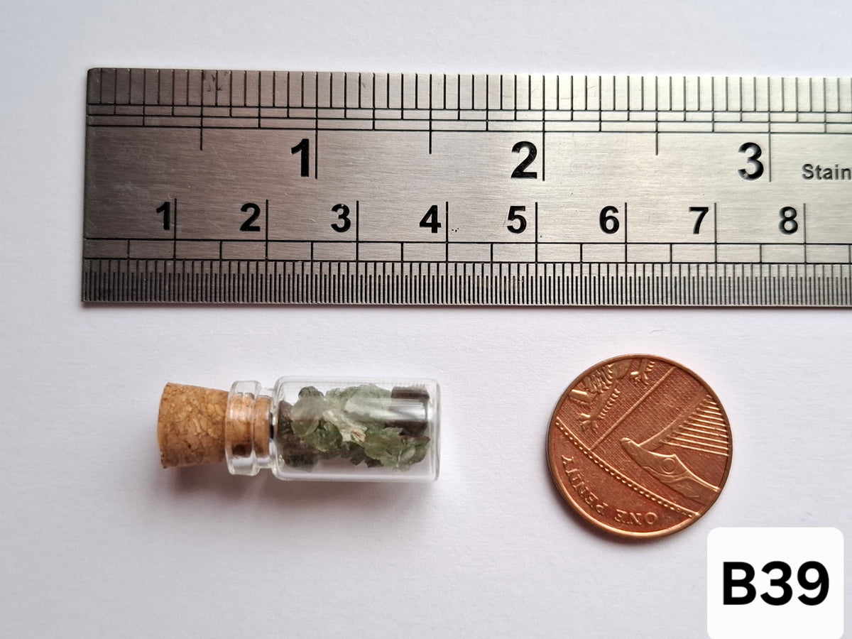Moldavite Chips (1.00g) in 1ml Bottle, Tektite (Ref: B39)