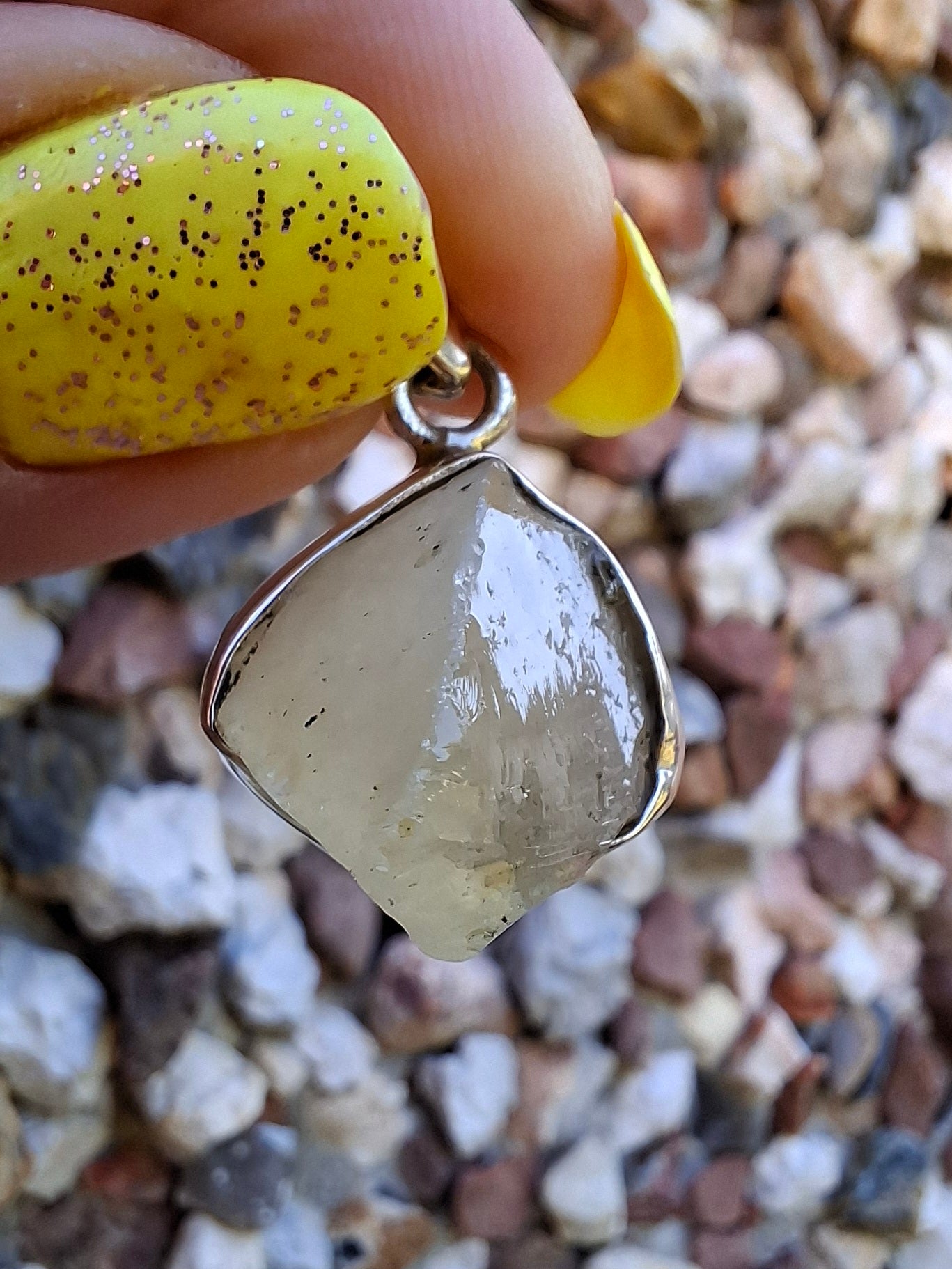 Libyan Desert Glass Pendant, 925 Silver, Tektite (Ref: LP104)