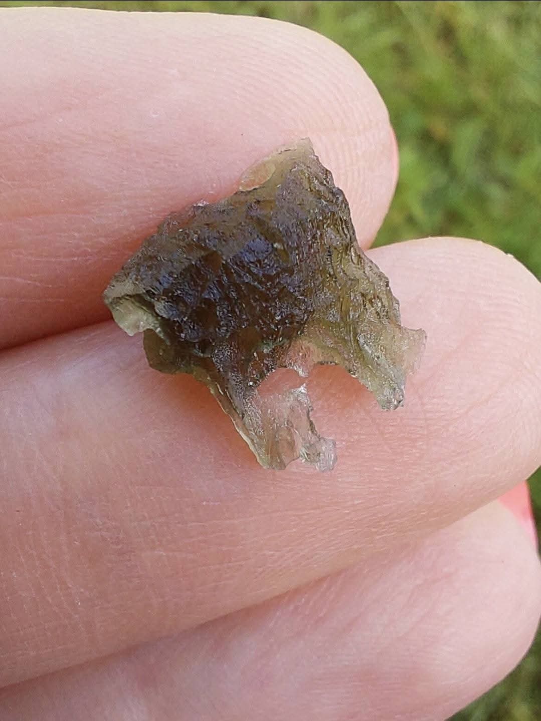 Moldavite Piece, 0.62g, Tektite (Ref: 1127)