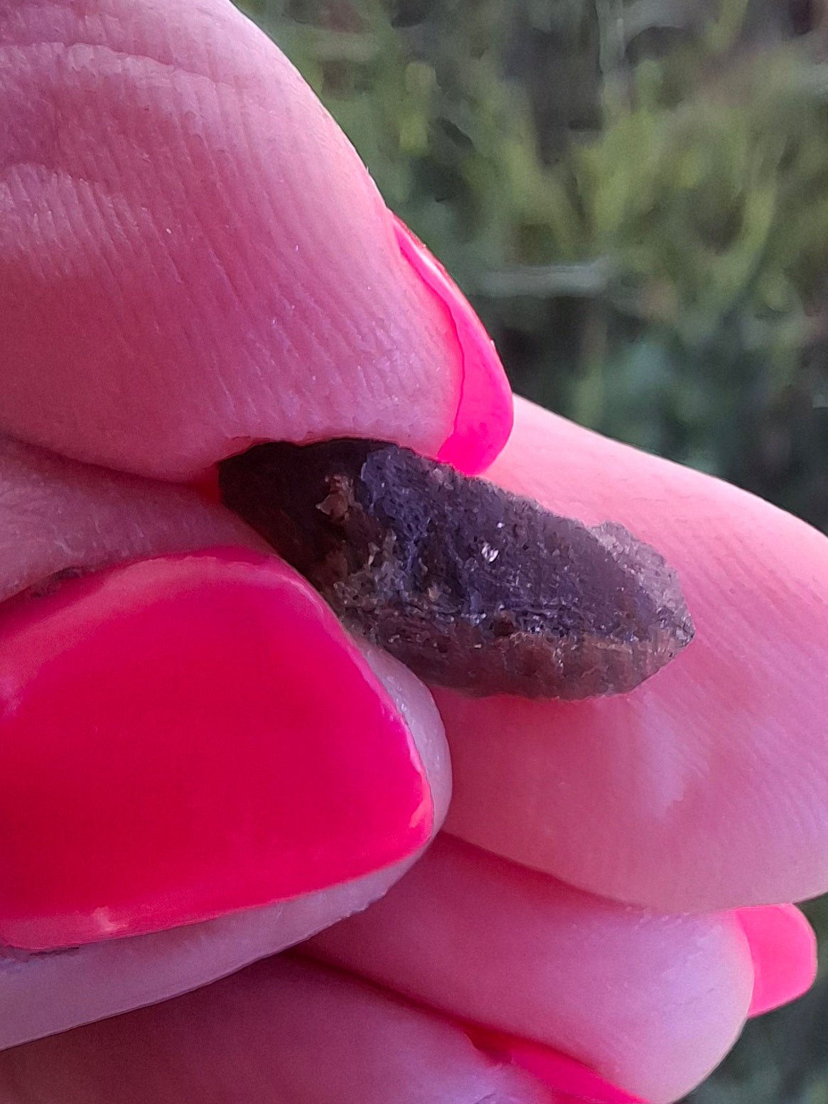 Moldavite Piece, 0.69g, Tektite (Ref: 1407)