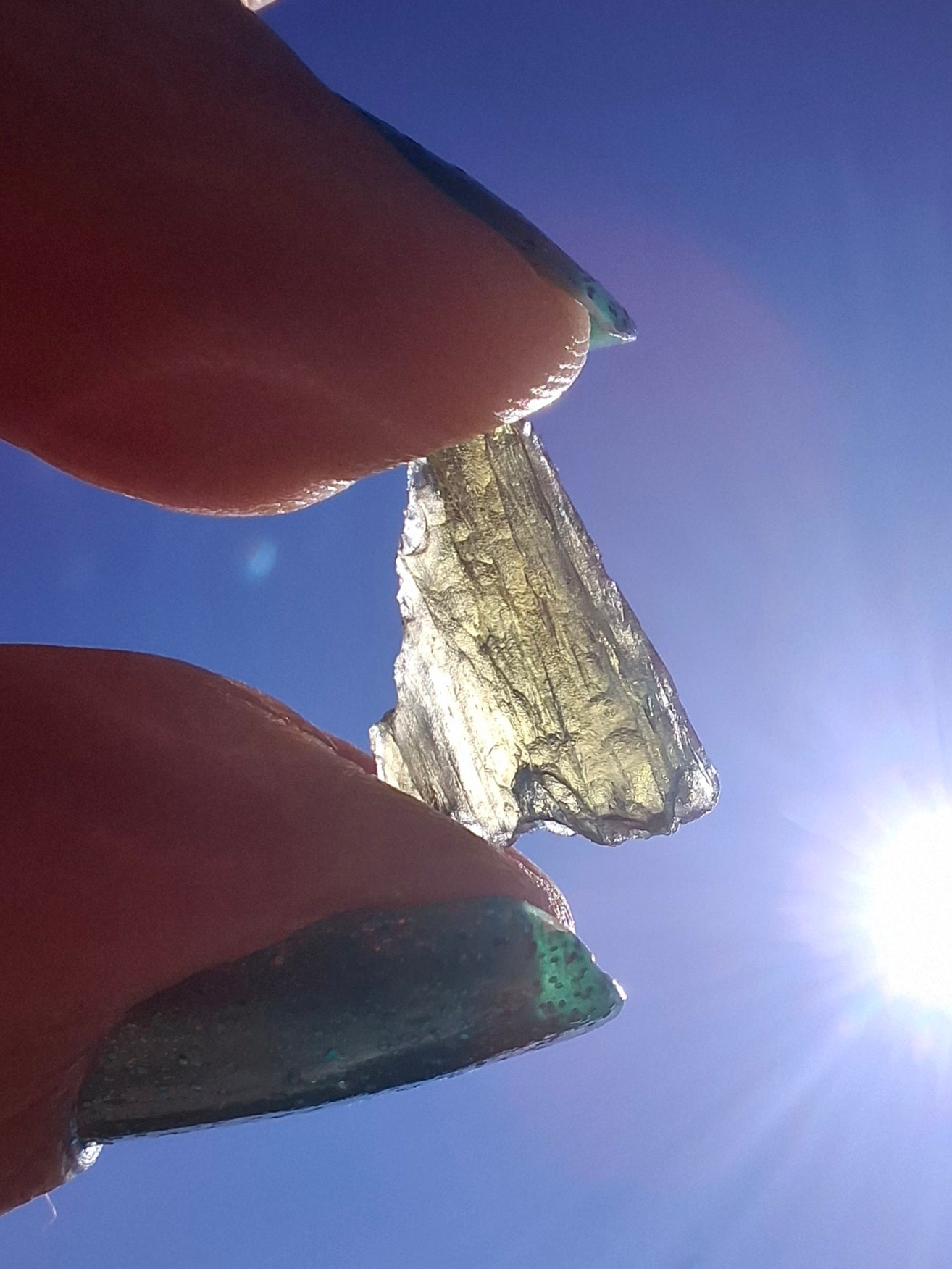 Moldavite Piece, 0.64g, Tektite (Ref: 1424)