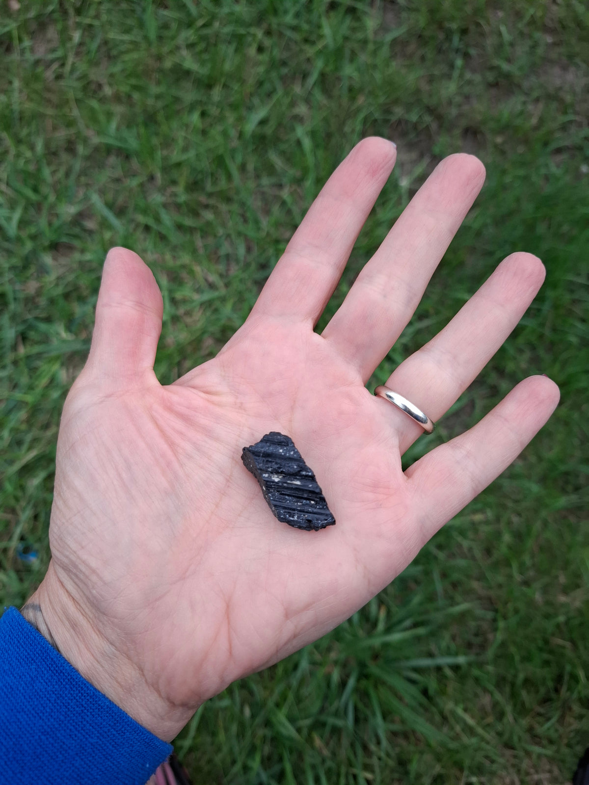 Black Tourmaline RAW, 8.73g, Crystal (Ref: RBT8)