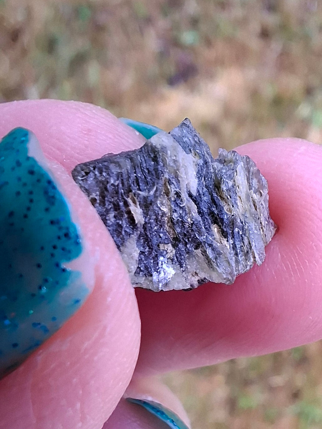 Moldavite Piece, 1.07g, Tektite (Ref: 1422)