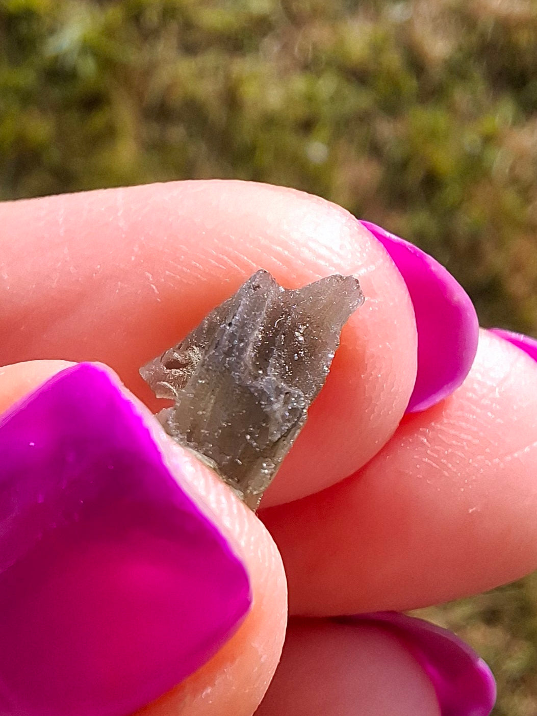Moldavite Piece, 0.45g, Tektite (Ref: 1444)