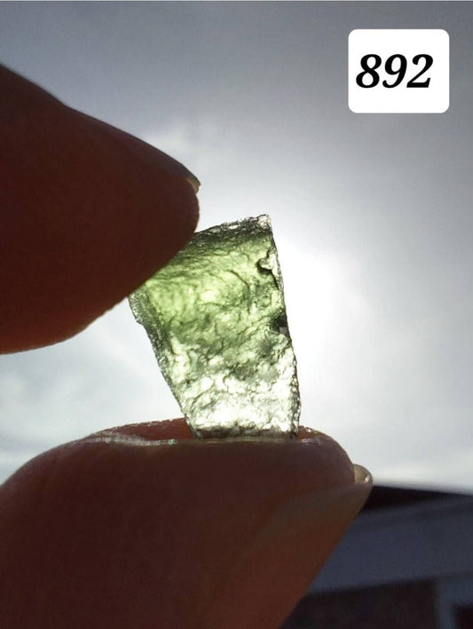 Moldavite Piece, 0.59g, Tektite (Ref: 892)