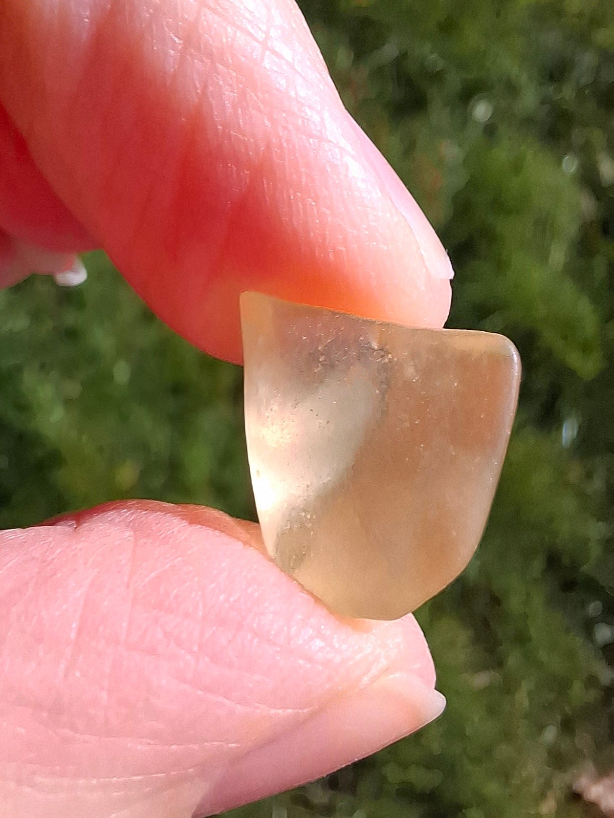 Libyan Desert Glass small Piece, 1.50g, Tektite (Ref: L1354)