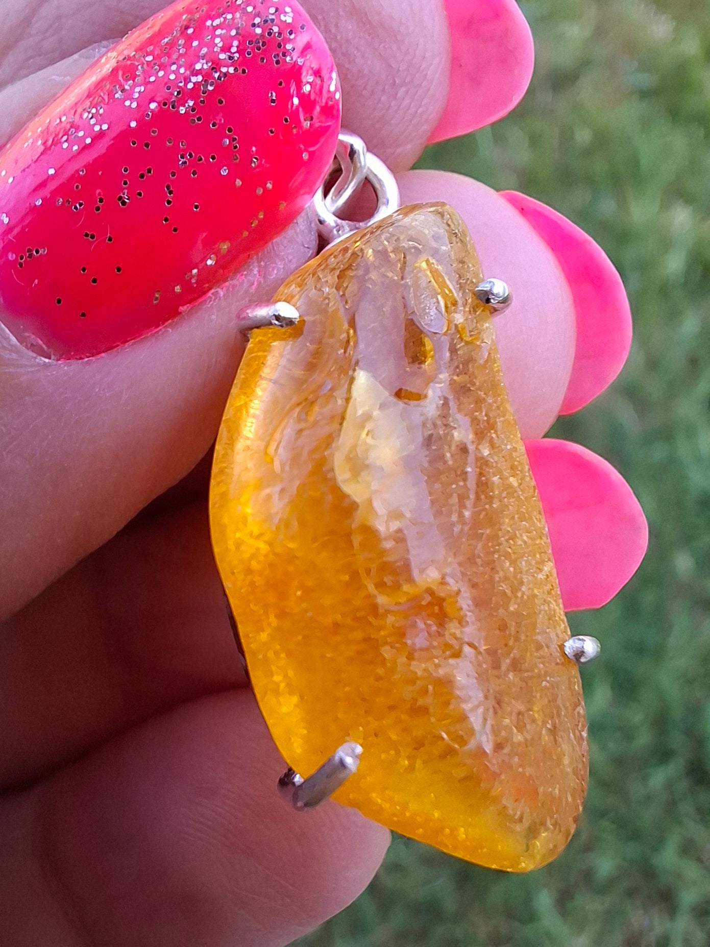 Baltic Amber Pendant, 925 Silver, Fossil (Ref: AP14)