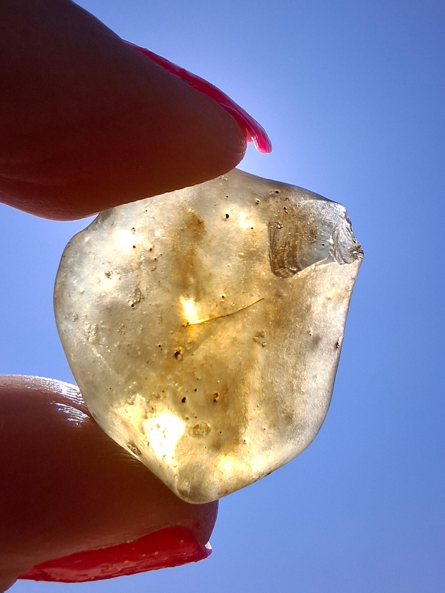 Libyan Desert Glass (darker) Piece, 6.82g, Tektite (Ref: L1365)