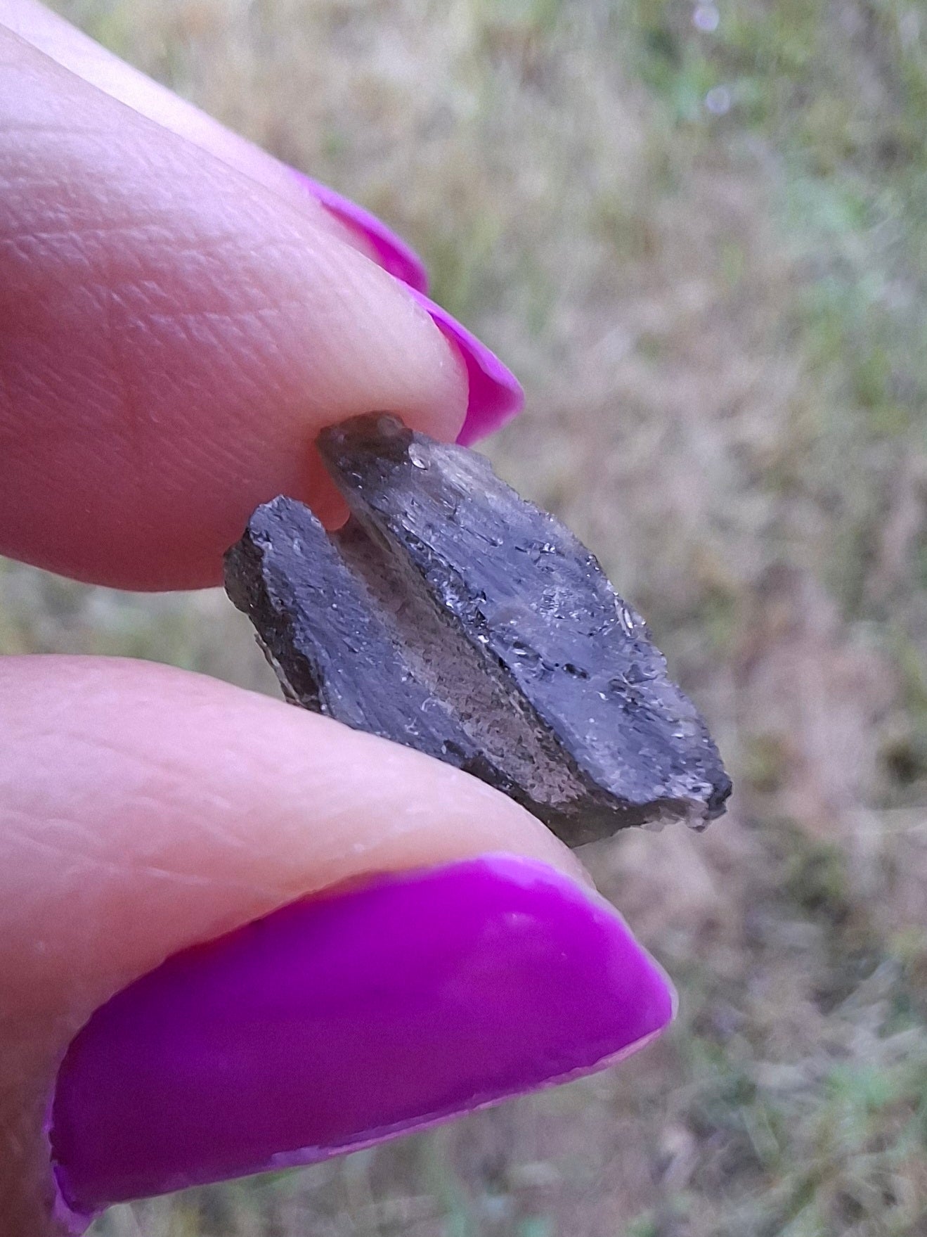 Moldavite Piece, 1.20g, Tektite (Ref: 1440)