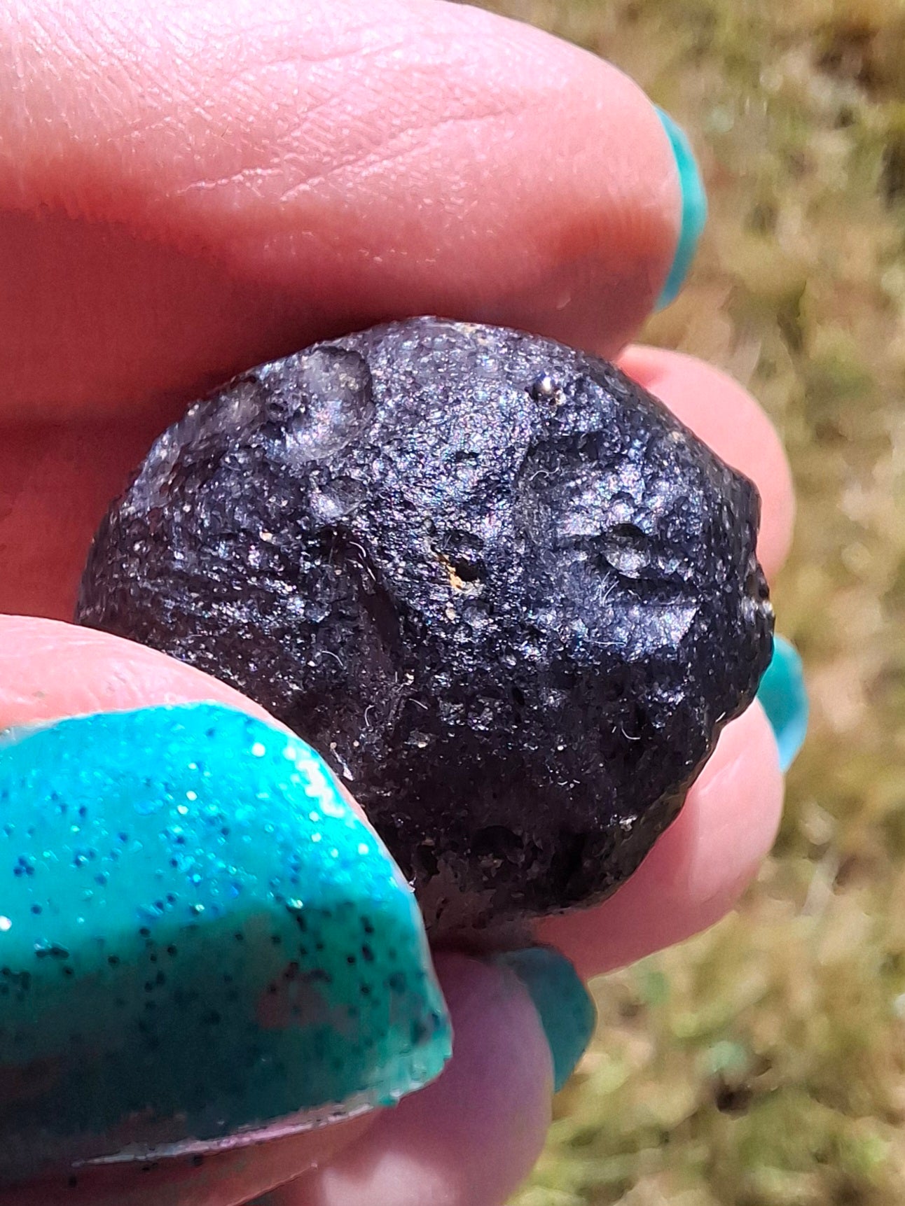 Philippinite (Rizalite), 10.64g, Tektite