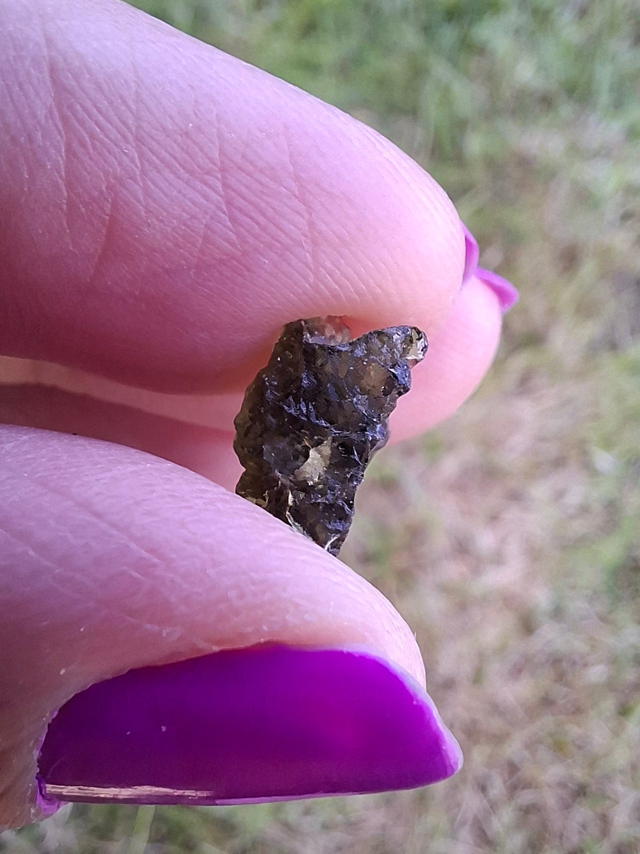 Moldavite Piece, 0.62g, Tektite (Ref: 1455)