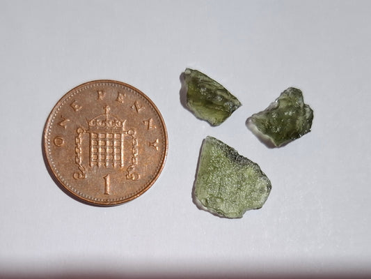 Moldavite chip Bundle, 1g, 3 pcs, Tektite (MB44)