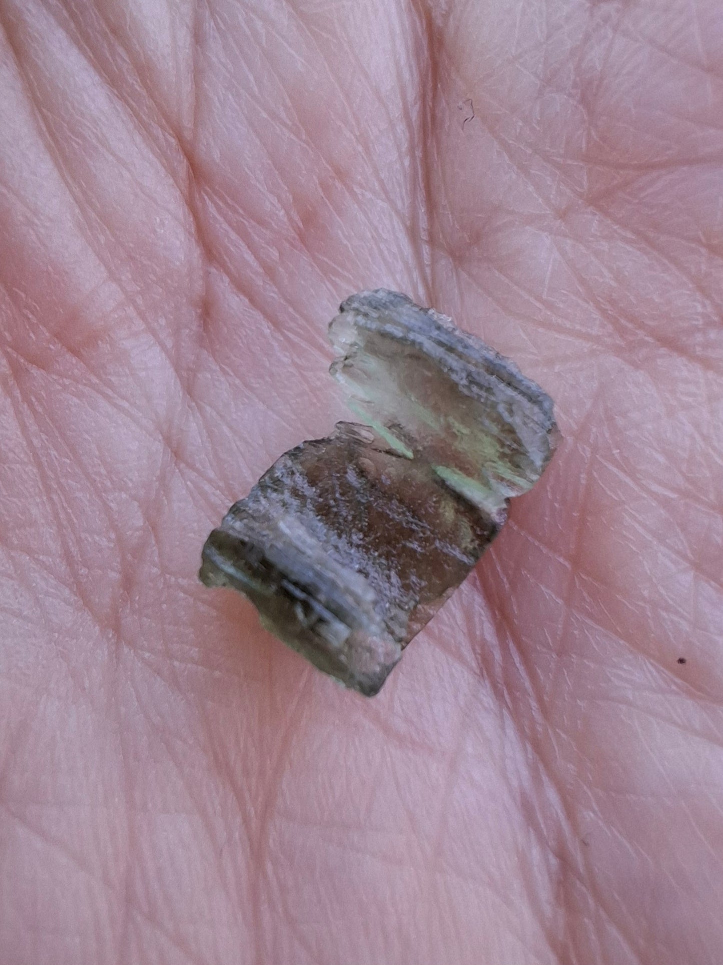 Moldavite Piece, 0.56g, Tektite (Ref: 1474)