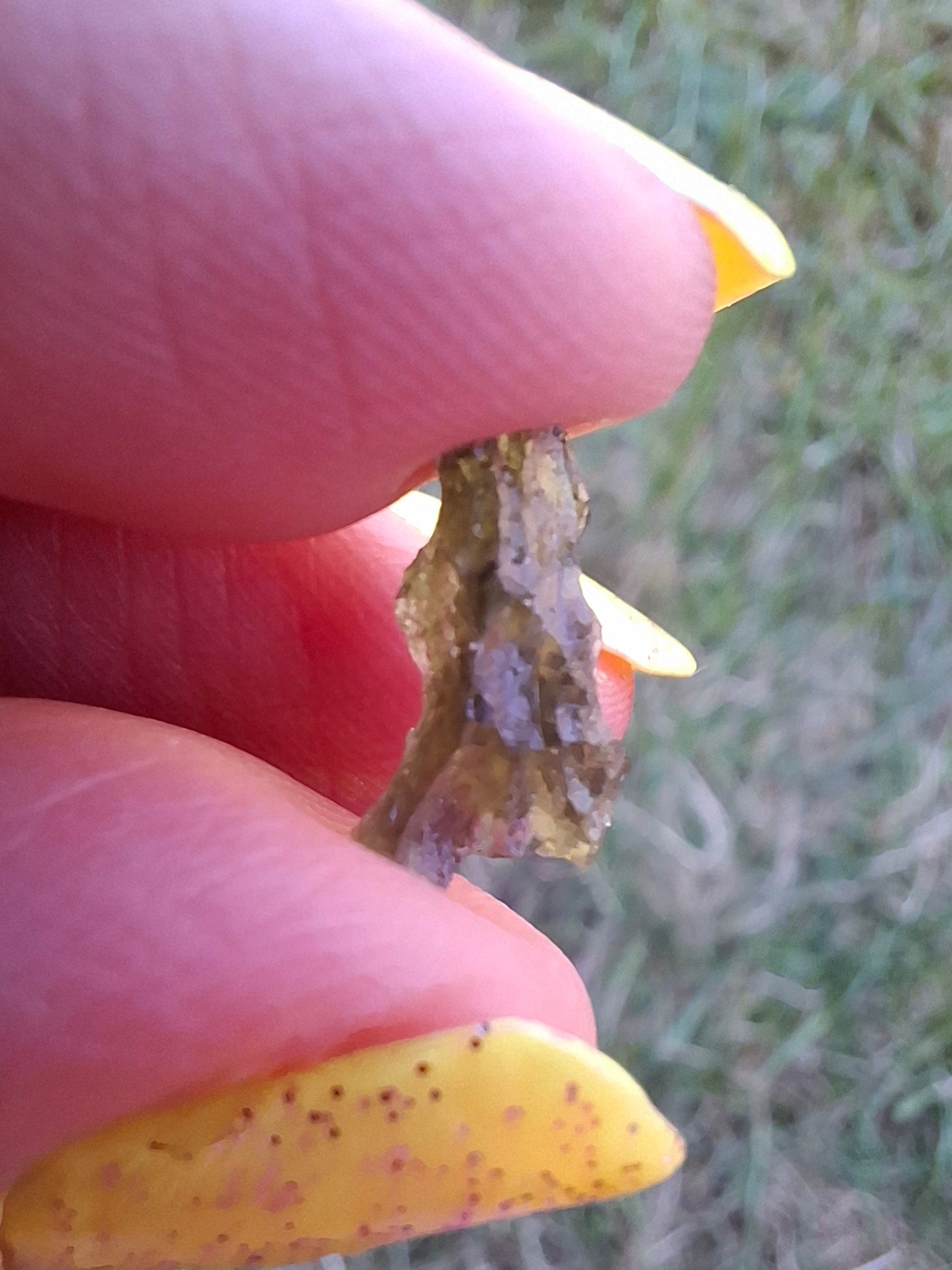 Moldavite small Piece, 0.34g, Tektite (Ref: 1476)