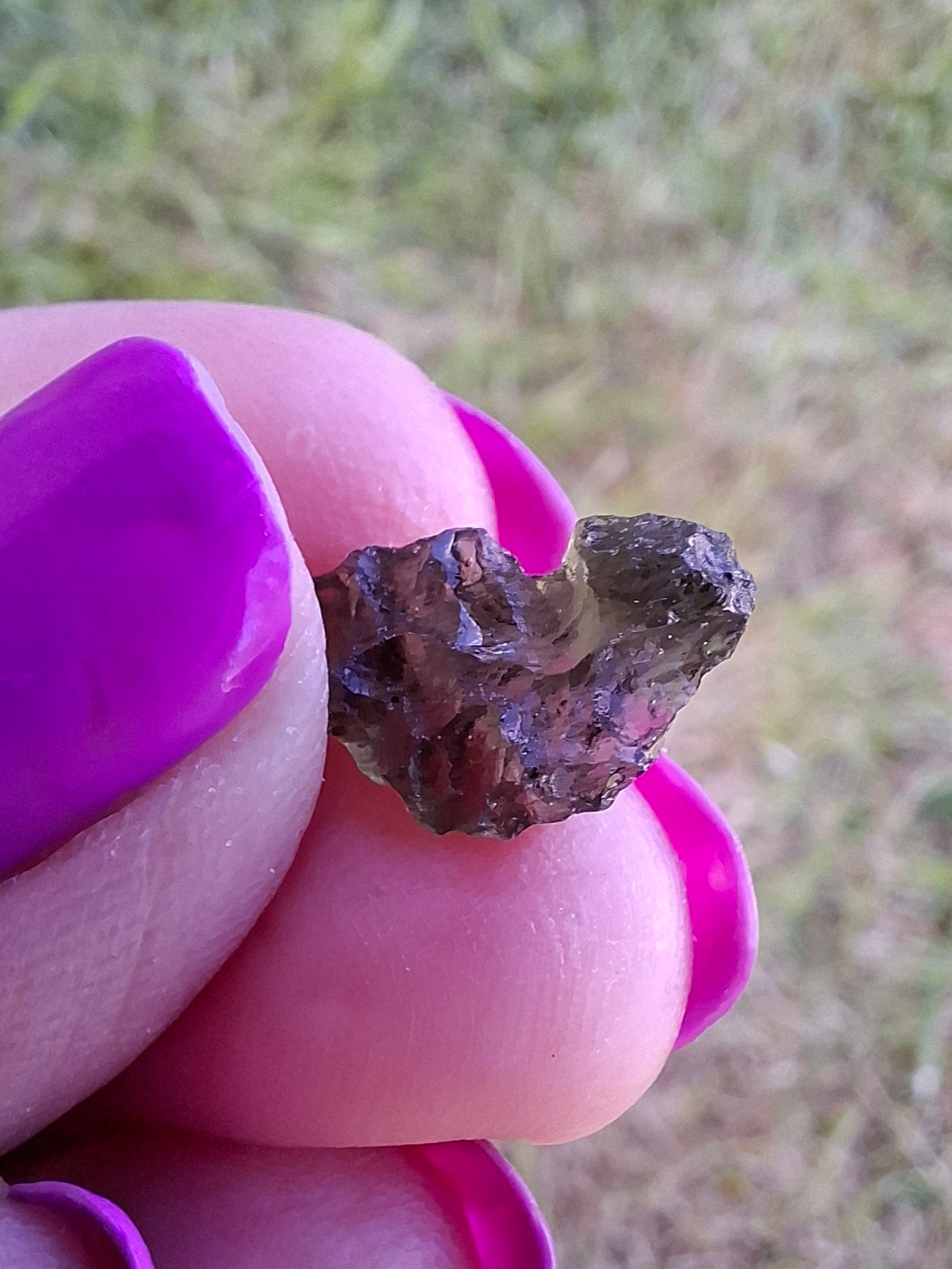 Moldavite Piece, 0.61g, Tektite (Ref: 1457)