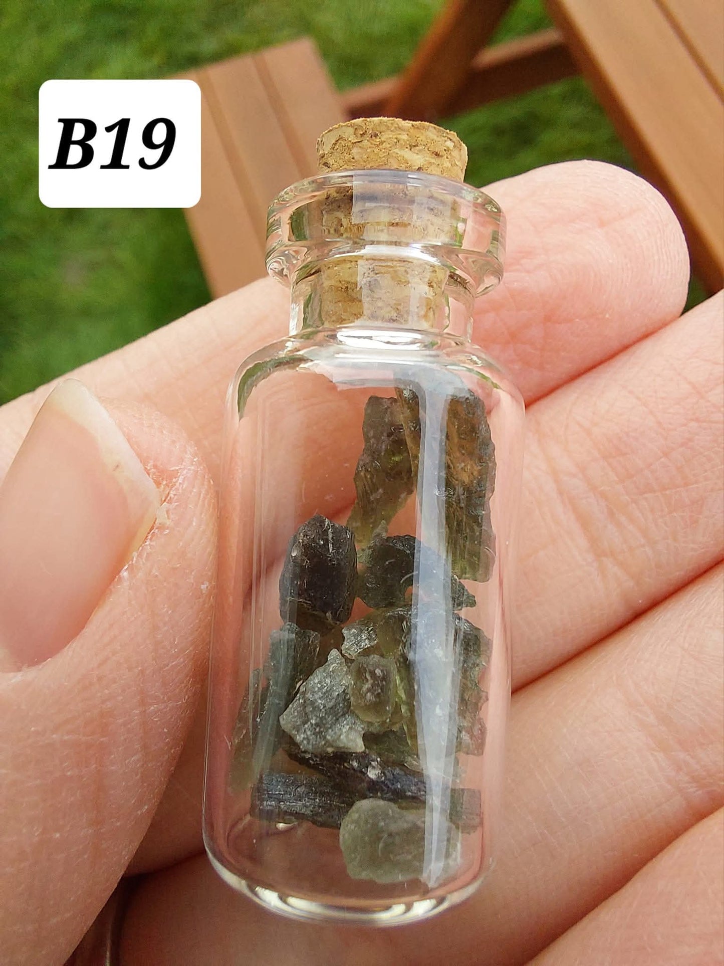 Moldavite chips (2.50g) in 3ml glass Bottle, Tektite (Ref: B19)