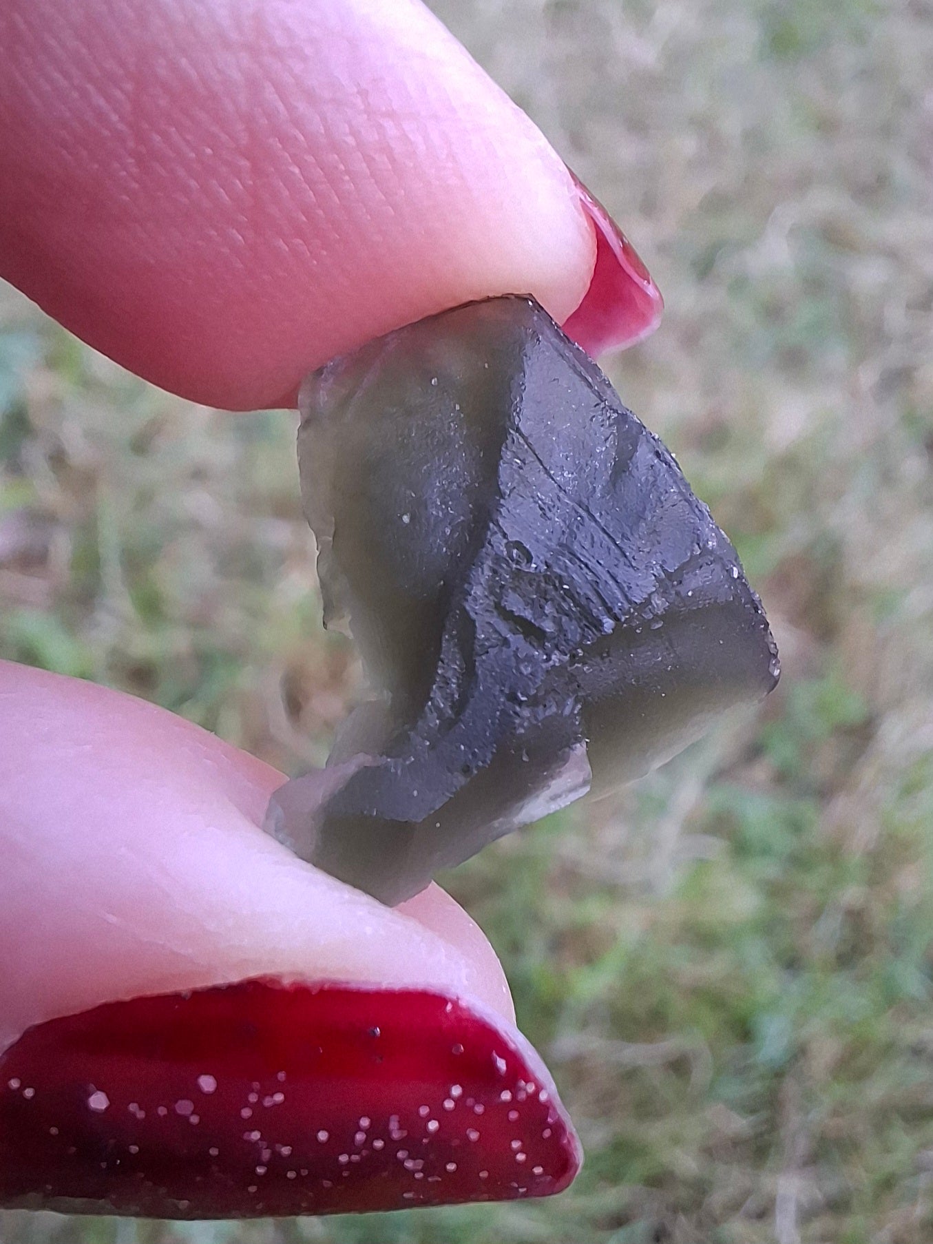 Moldavite Piece, 1.68g, Tektite (Ref: 1468)